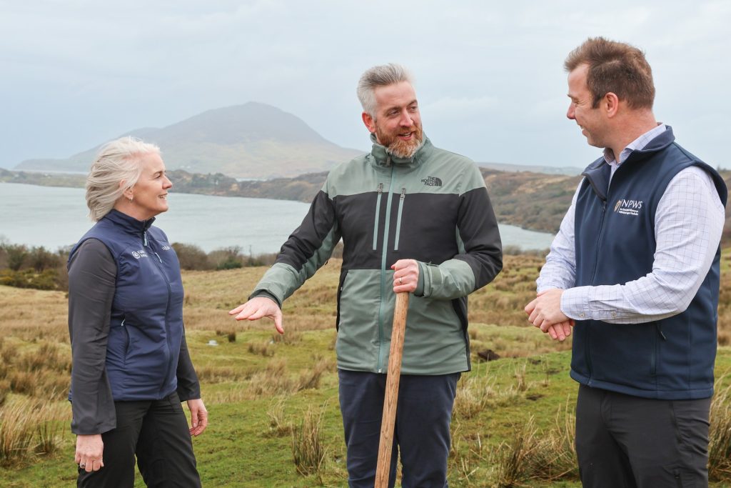 Minister of State O’Sullivan with Eugene Finnerty and Fiona Monaghan, Head of Product Development – Activities, Fáilte Ireland